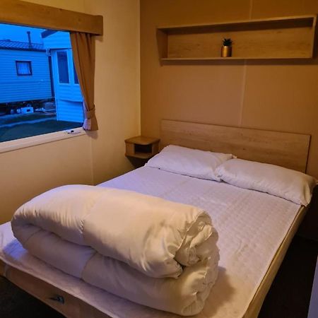 Cosy, Family Caravan Near The Beach Clacton-on-Sea Eksteriør bilde